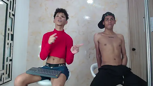 CUTE_BOYS2026 webcam
