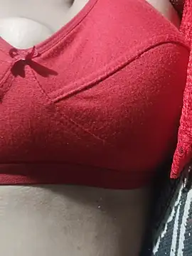 cute-anu02 webcam