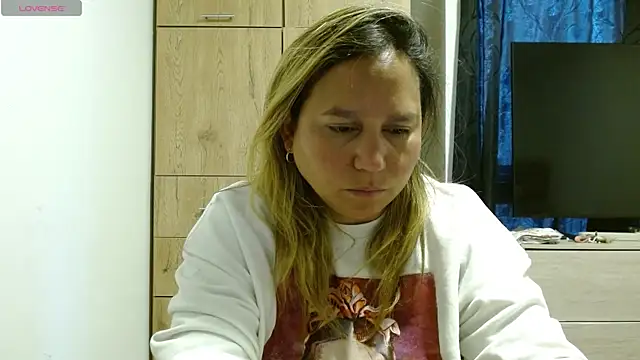 LauraReeves webcam