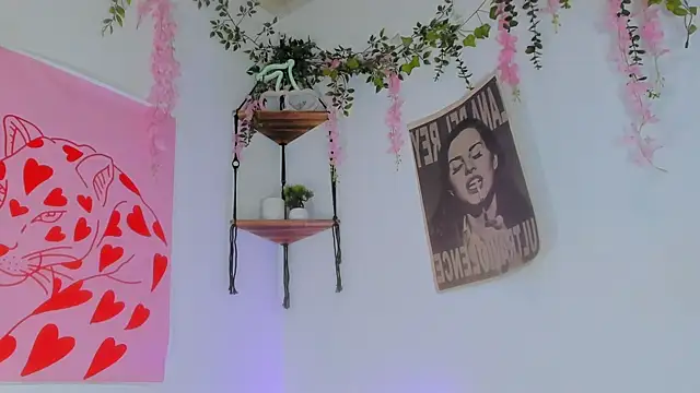 MarieTaylor_ webcam