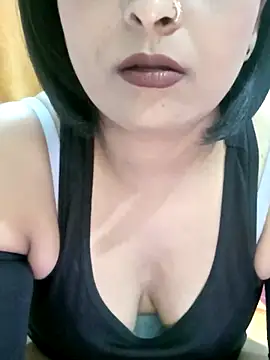 Queen_Kushi4 webcam