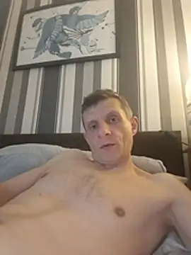 BigDmasked webcam