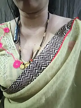 bhuvana_555 webcam