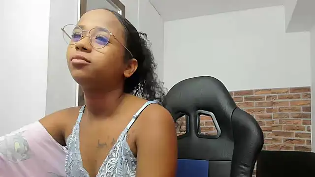 wizarpamela webcam