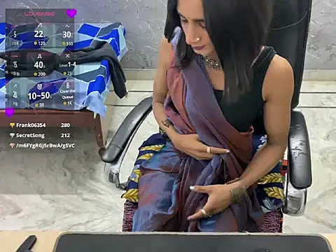 LuvLayla webcam