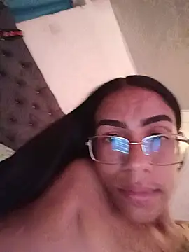 catta_mia live cam on StripChat