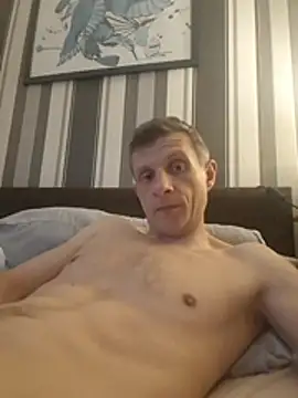 BigDmasked webcam