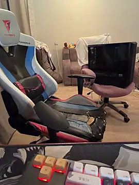 desiredude9 webcam