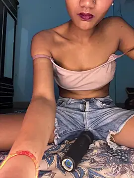 Cute_girl_priya01 webcam