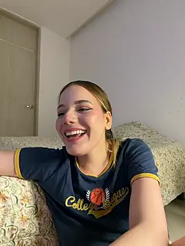 NicoleCut