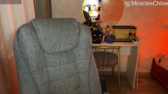 ChloeMillerMeow webcam