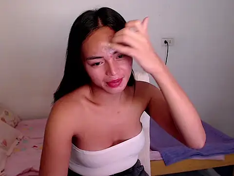 miya_khali live cam on StripChat