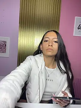 DulceLatinaxo webcam
