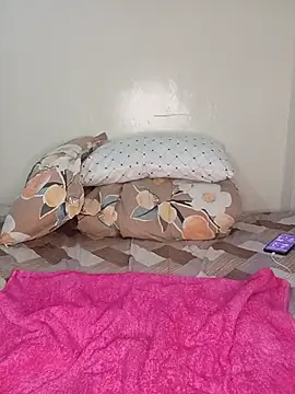 Lilshawrie21 webcam