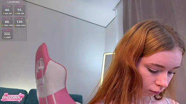 eva_redqueen (F teen) - play with t-shirt and top