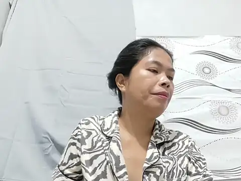Hotpinaymorena webcam