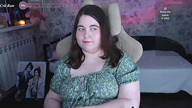 Estelle_Hicks webcam