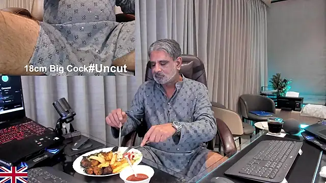 OnlineBossUK webcam