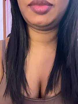 Tamil_Maaya webcam