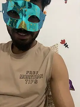 Priyanka011 webcam