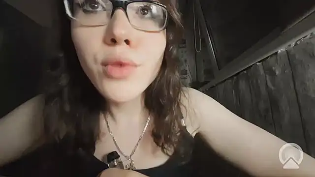 RachelSav webcam