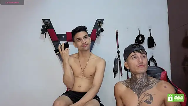 EliteBoysLive webcam