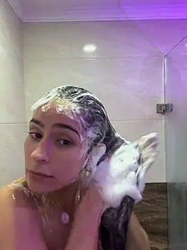 Mau_White webcam