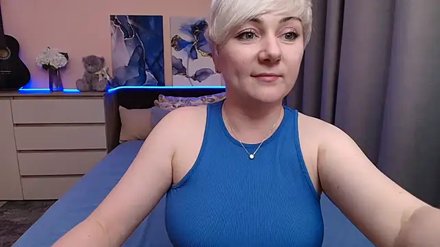 BlondPearl webcam