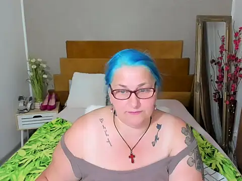 Sugarmommy_69X webcam