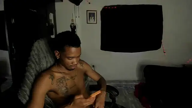 Kofi_exotic_2 webcam