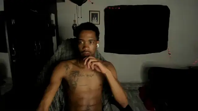 Kofi_exotic_2 webcam