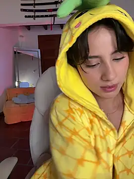Ale_Lewis webcam