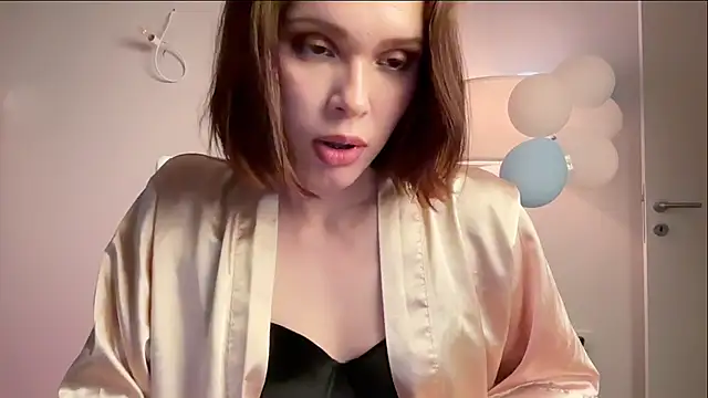 stacyluxxe webcam