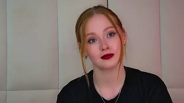 AgataFoxley webcam