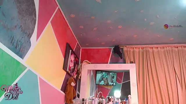 Mysticdooll69 webcam