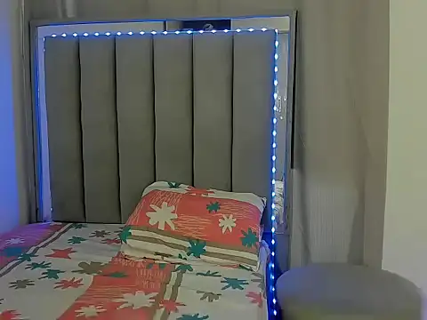 Stardoll_777 webcam