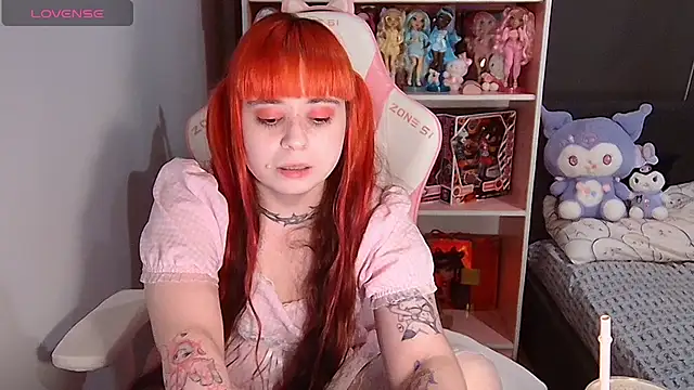 Naomi_Storm webcam