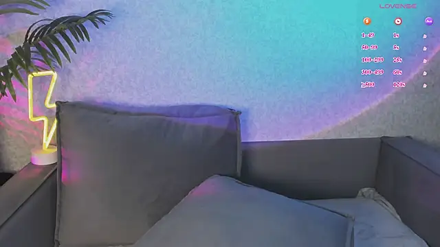 ReinaKousaka webcam