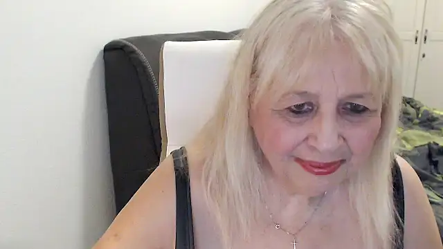 SusiLifeXXX webcam