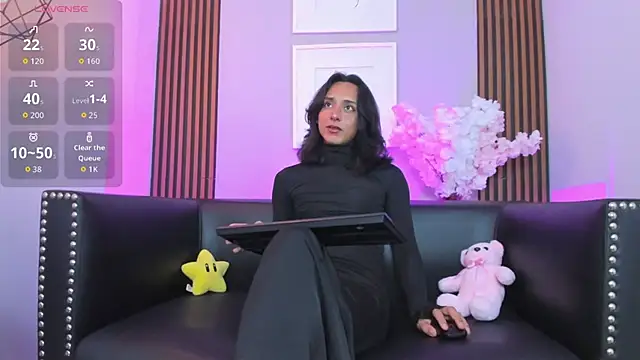 Elisasue webcam