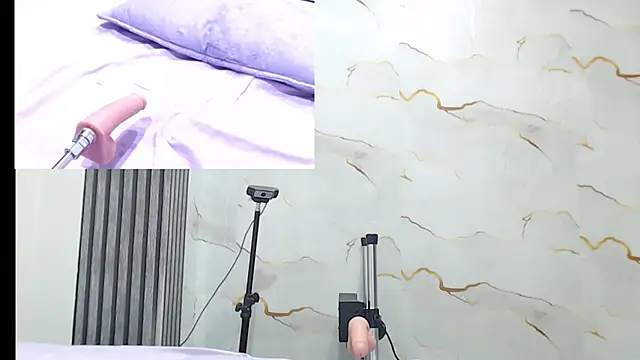 Emma_trons_ webcam