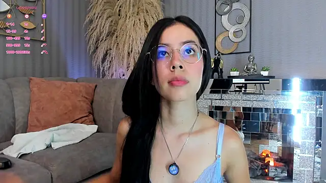 laraa_jeean webcam