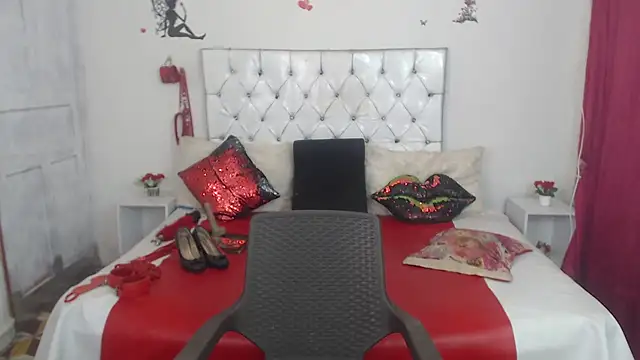 Sweetbigcatt webcam