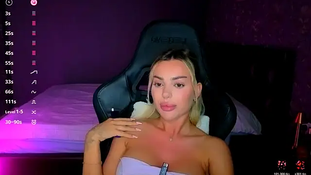 Ayla__Demir webcam