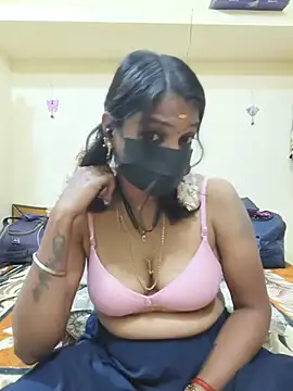 Tamil_Ishu webcam