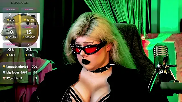 LilithNlsn webcam