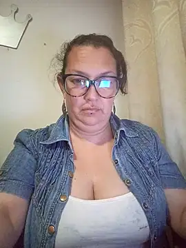 _Saraqueen-- webcam