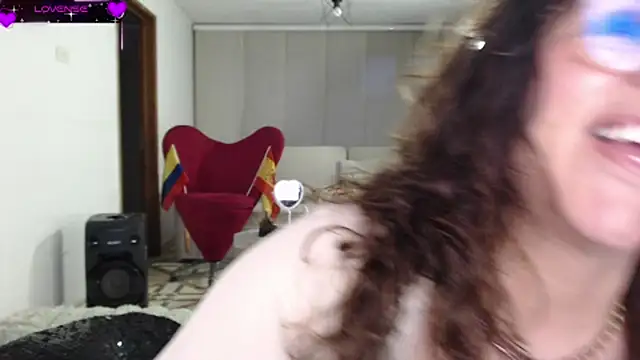 Myrnasexxx webcam
