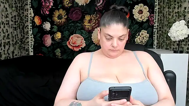 Exxxotic_Melons webcam
