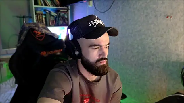 _Serious_Man webcam